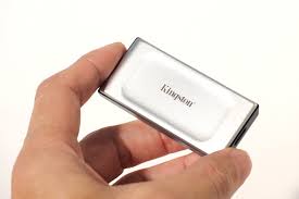 SSD ESTADO SOLIDO EXTERNO KINGSTON  2000 MBS XS2000